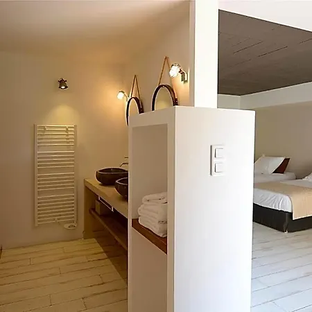 Les Lofts De Palombaggia Hotel *